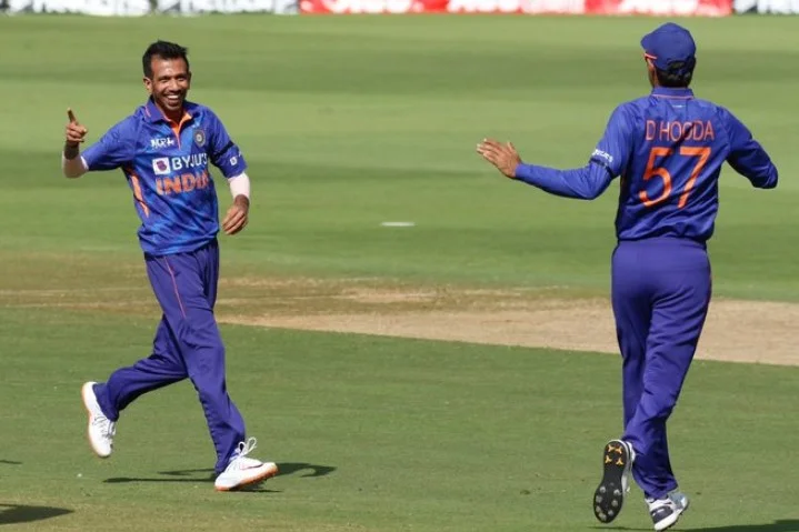 Yuzvendra Chahal Dismisses Kieron Pollard On a Golden Duck