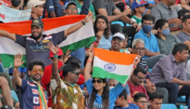 Indians fan