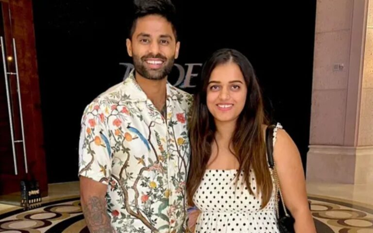 suryakumar-yadav-and-wife-devisha-seek-blessings-at-shirdi-ahead-of
